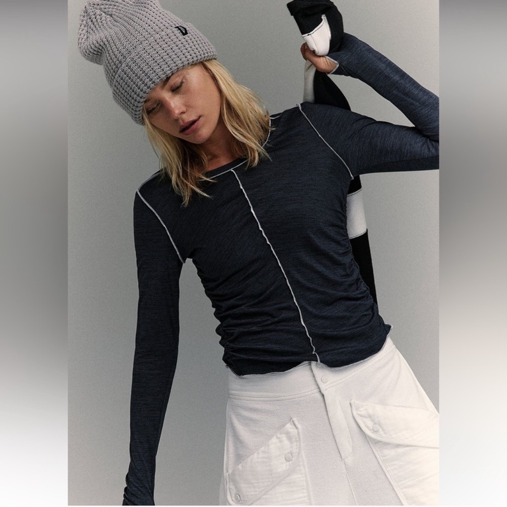 FREE PEOPLE MOVEMENT:Right On Run Long Sleeve Layer